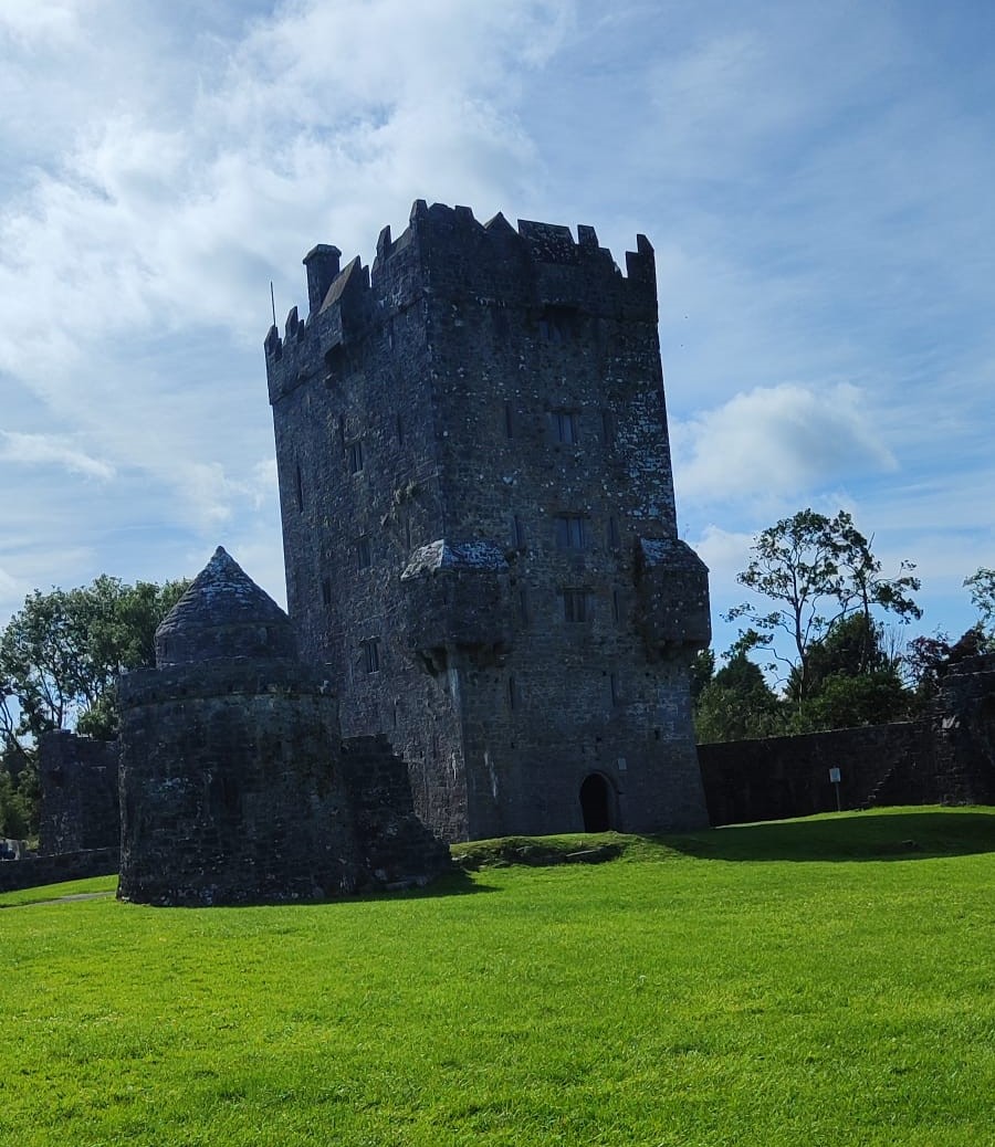 Sunset Studio Barna - Aughanure Castle